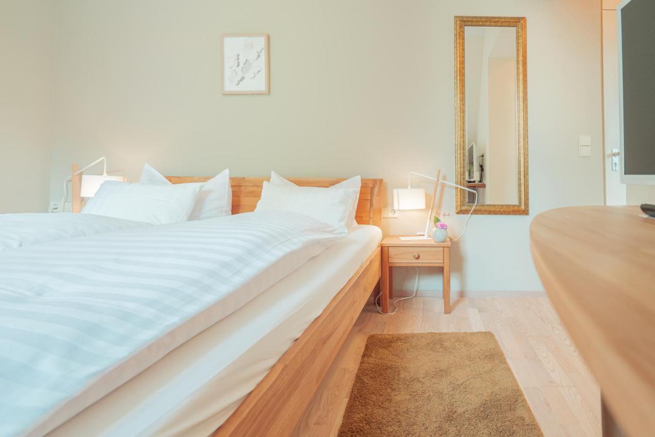 Hotel Restaurant Zur Sonne St. Peter エクステリア 写真