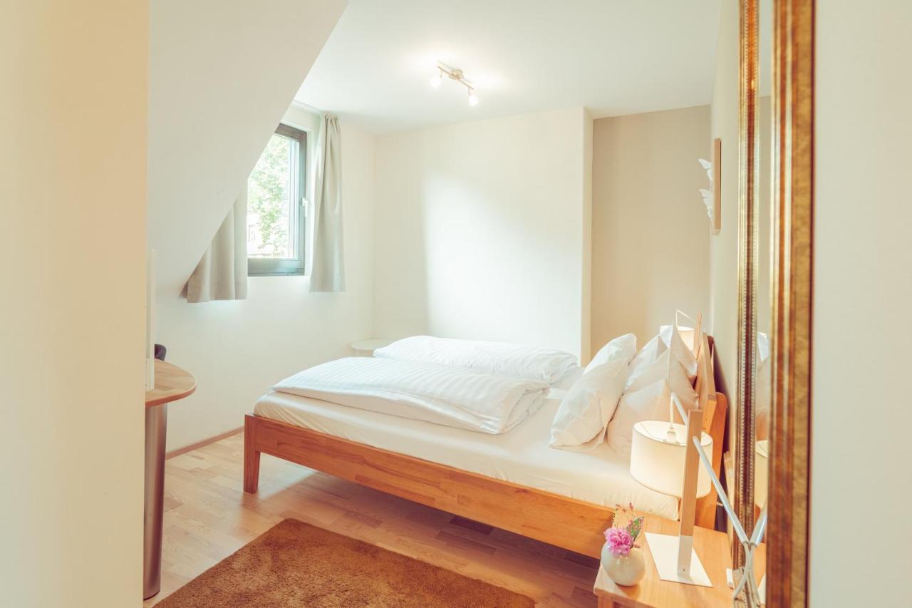 Hotel Restaurant Zur Sonne St. Peter エクステリア 写真